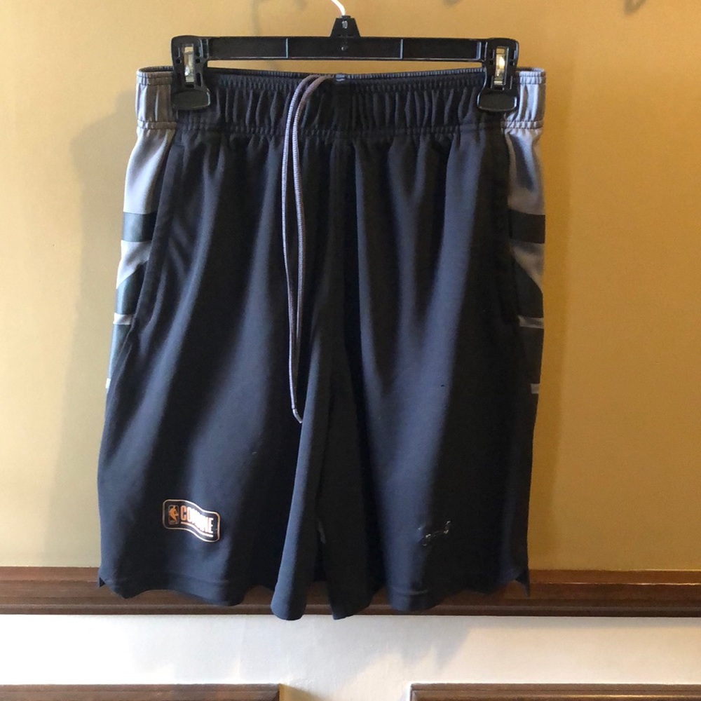 Under Armour Mens Med NBA Combine Heatgear Shorts